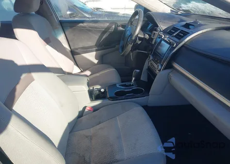 2012 Toyota Camry Le z USA, uszkodzony, nr VIN 4T4BF1FK1CR262629